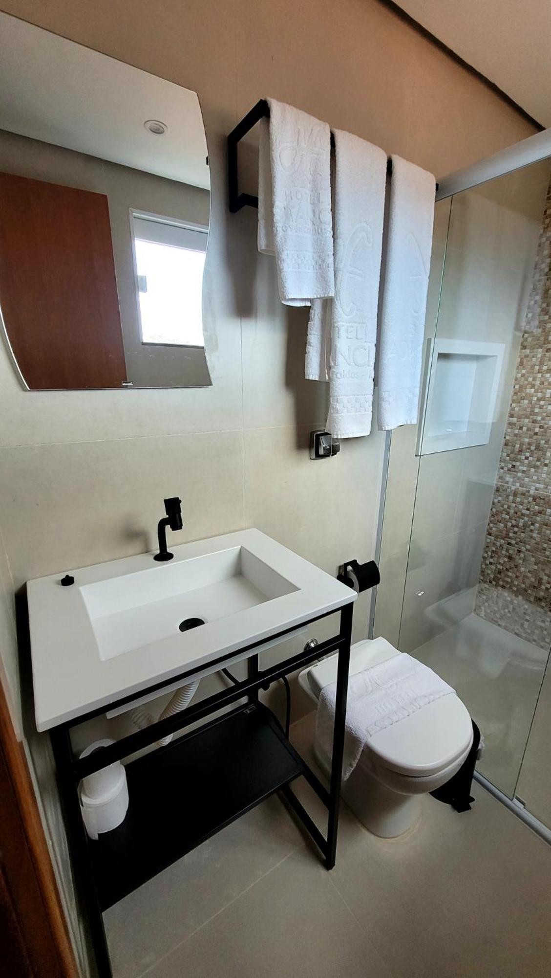 Hotel - Ofertas Especiais - Estacionamento Gratuito Rotativo!!! Vagas Limitadas *