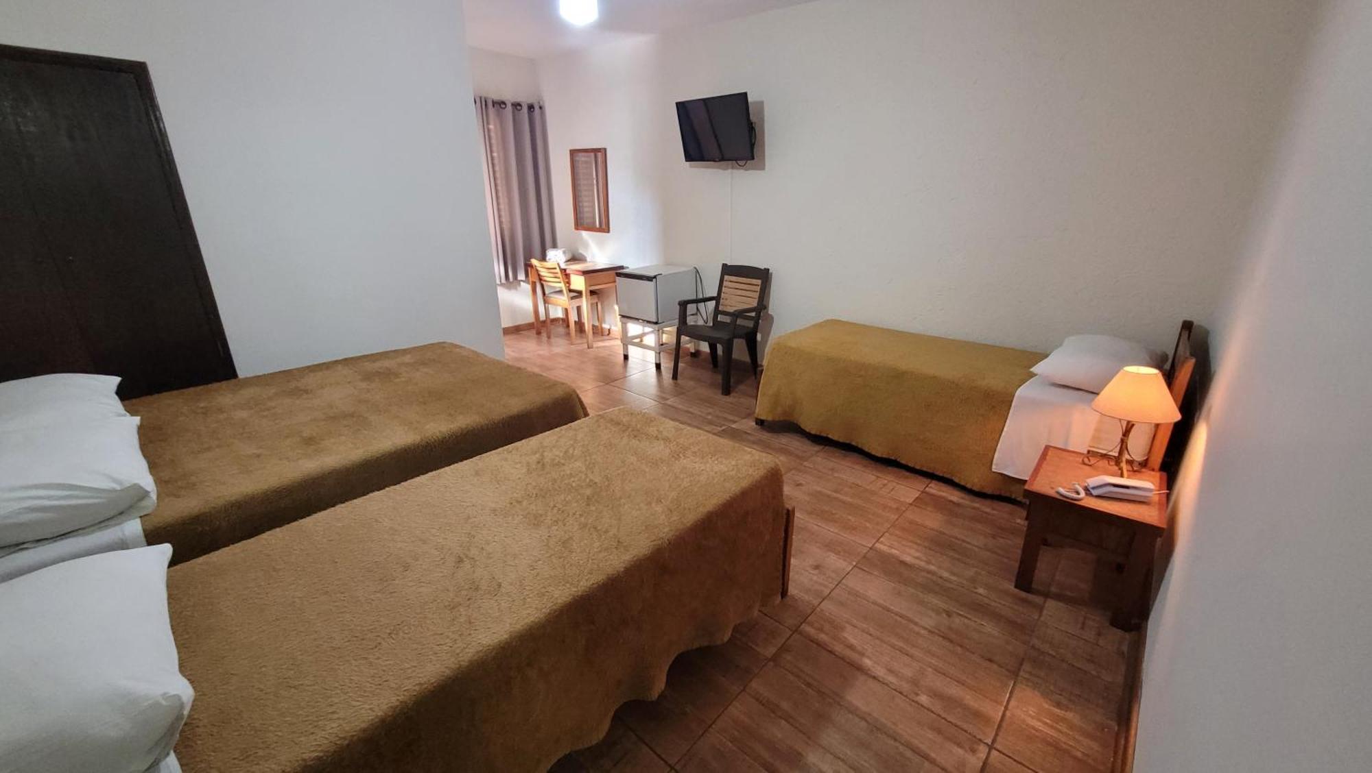 Hotel - Ofertas Especiais - Estacionamento Gratuito Rotativo!!! Vagas Limitadas Pocos de Caldas